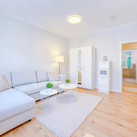 Geraeumige Stilvolle - Ihr Perfektes Zuhause Дрезден