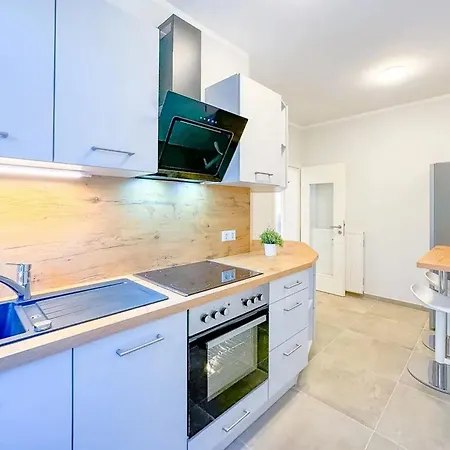 Geraeumige Stilvolle - Ihr Perfektes Zuhause * Дрезден